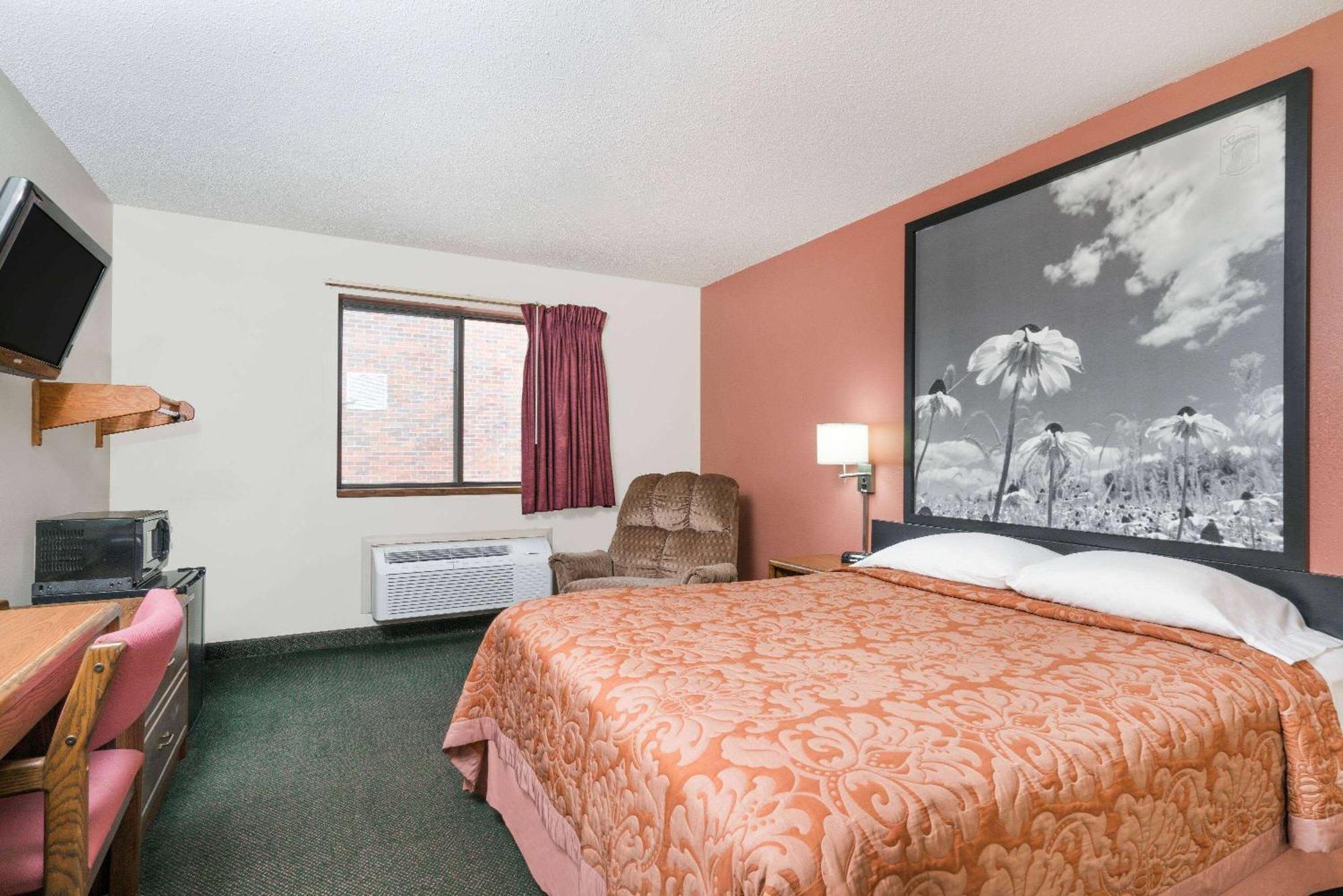 Super 8 By Wyndham Perham Otel Dış mekan fotoğraf